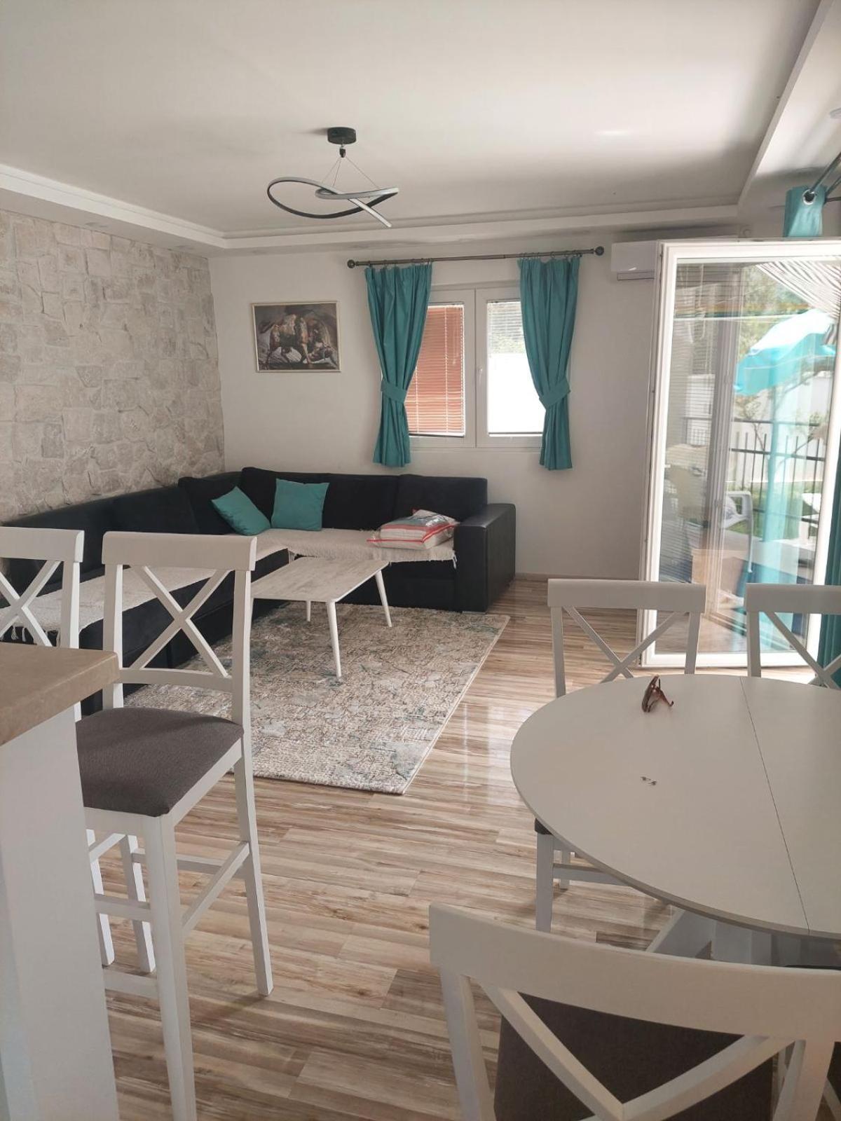 Willa House With Pool - Mitrovic Herceg Novi Zewnętrze zdjęcie
